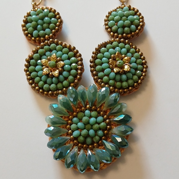 Sunburst Blue Green Gold Tone Floral Cluster Crystal Beaded Chain Necklace - Picture 2 of 15